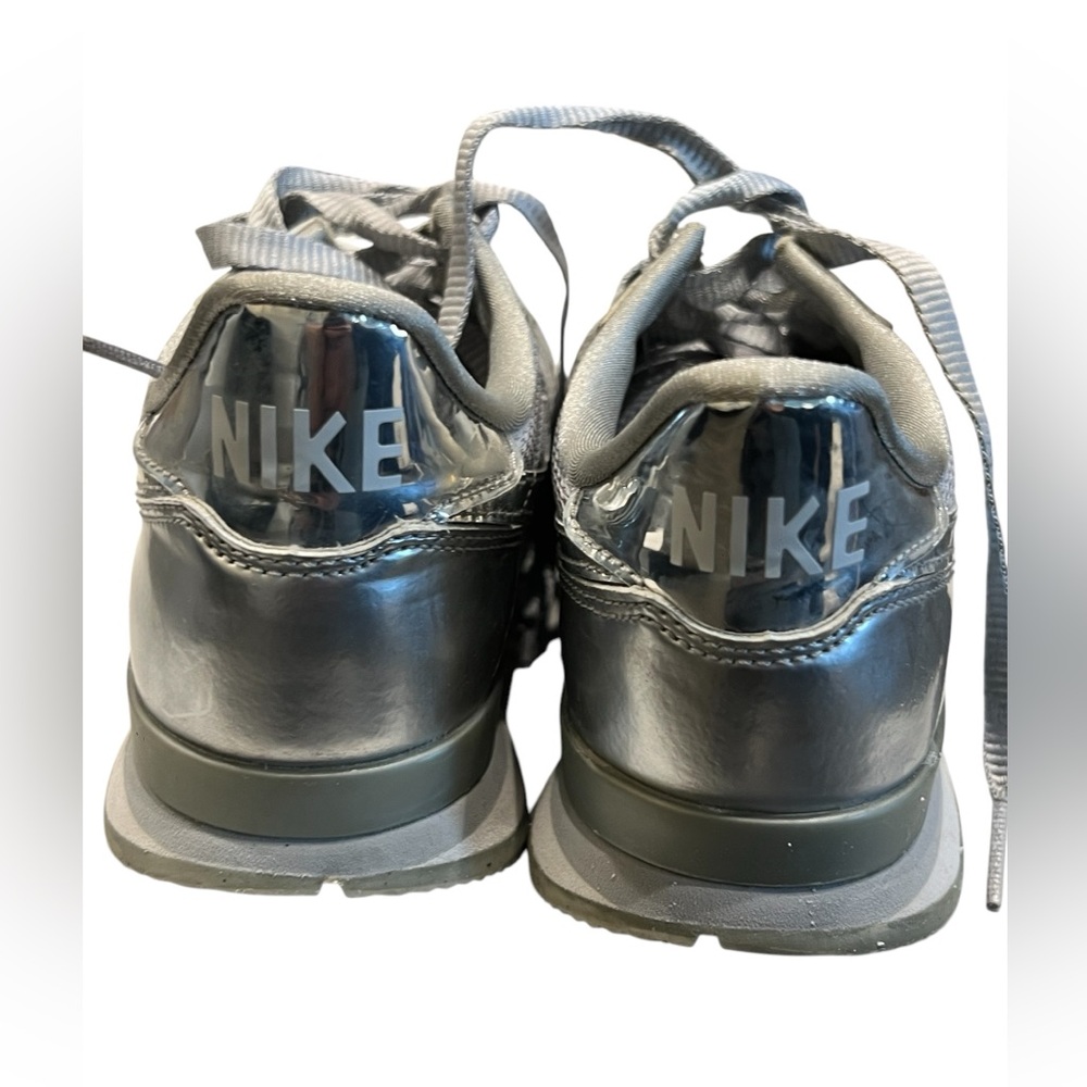 Rare Silver Nike internationalist  Sneakers - Picture 7 of 12
